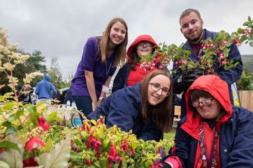 AW230919LCngcsensory024-web gardening image with smiling people