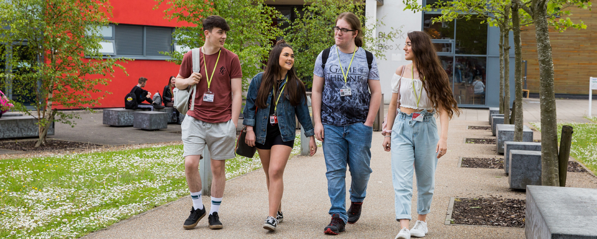 term dates Students outside campus