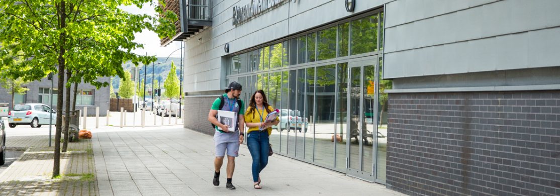 transport Students outside BGLZ