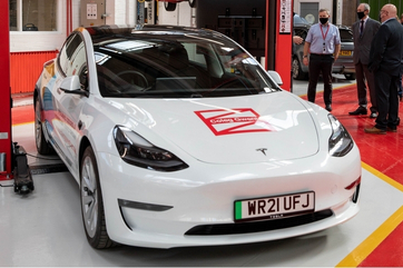 New-Tesla-in-Engineering-and-Automotive-department-at-Coleg-Gwent