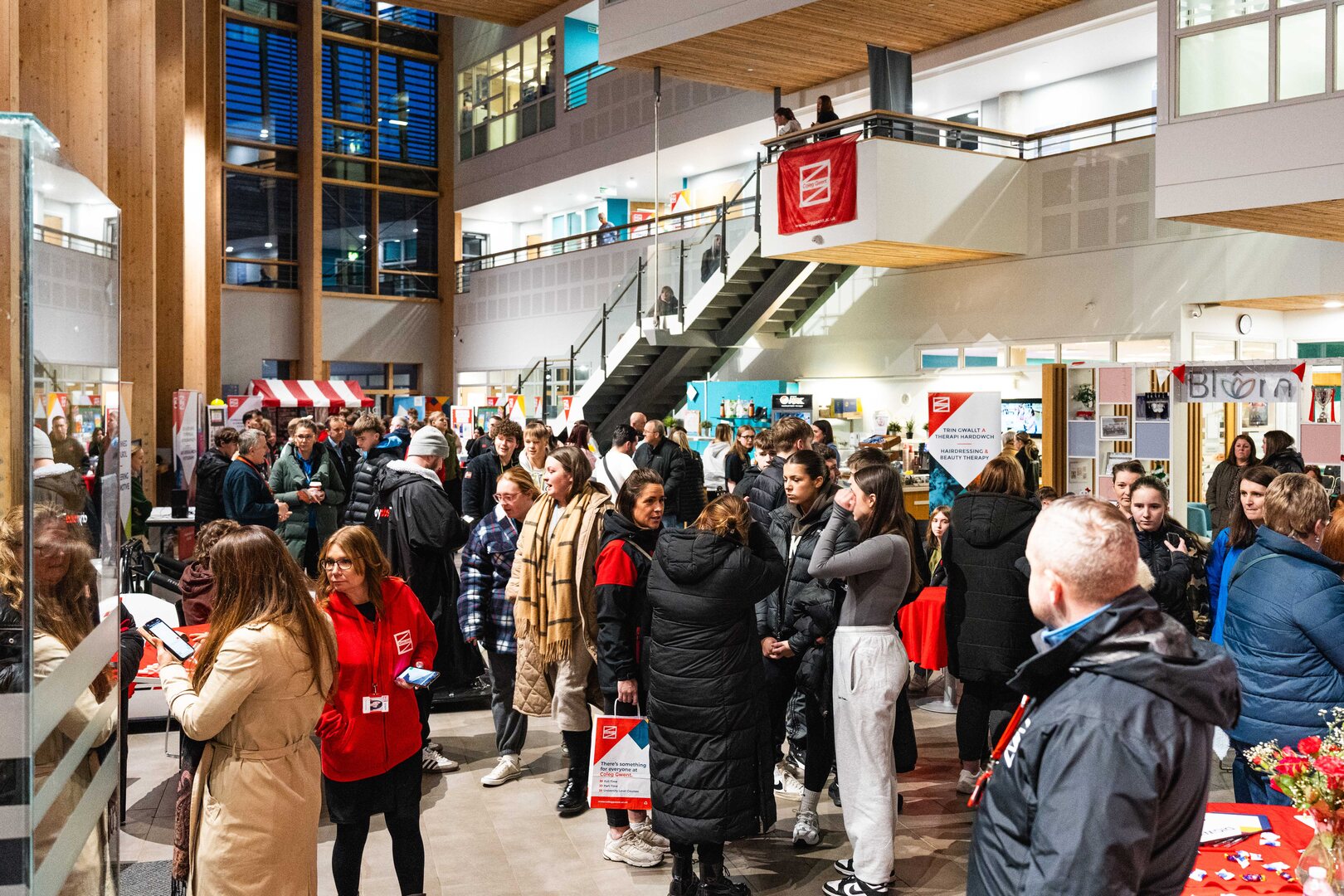 BGLZ atrium during an open event