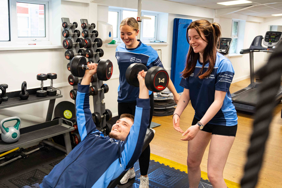 Sport students in gym