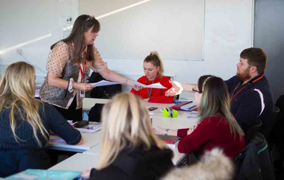 Tutor working with the class