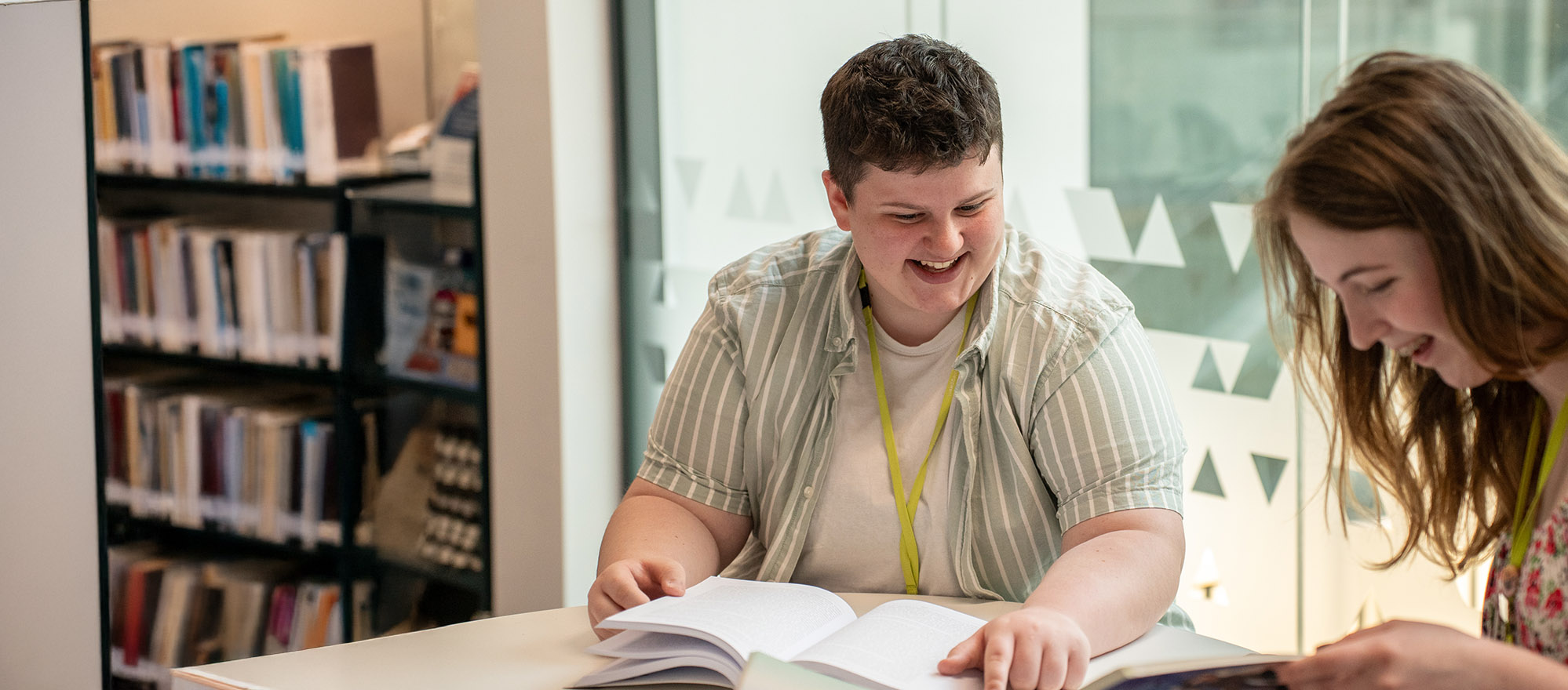Student in library at TLZ